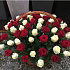 Корзина с цветами 65 роз - Фото 2