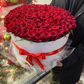 Букет цветов "Классика в белом"