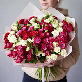 Микс кустовых роз 50 см