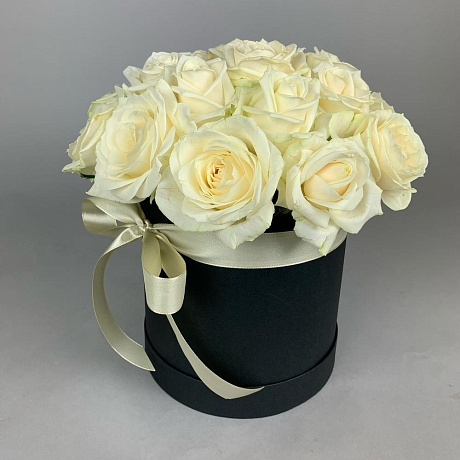 Коробка Белые розы в чёрном - Фото 4