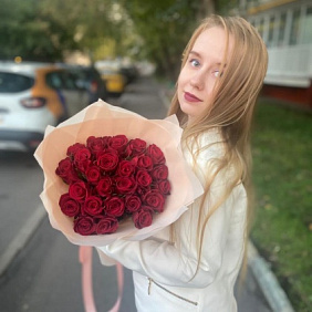 Букет из 25 красных роз №167