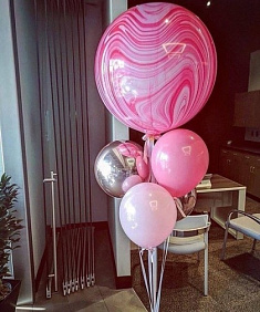 Композиция из шаров "Большой мрамор"