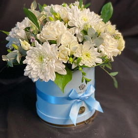 Цветы в коробке (оксипеталум голубой - 3 шт)