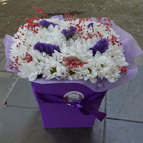 Цветы в коробке №560