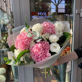 Букет с гортензией №174