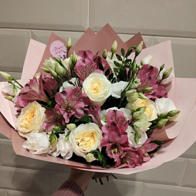 Букет с розами