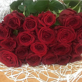 Букет «19 ред наоми»