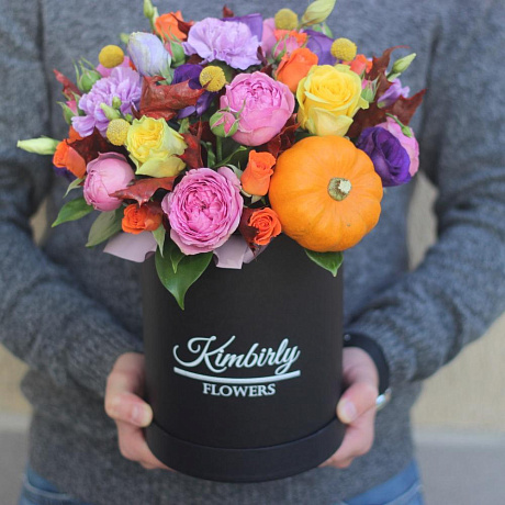 Осенняя композиция с цветами в коробке - Фото 4