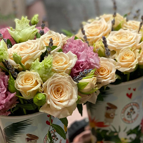 Композиция в кофейных стаканчиках с розами и лавандой - Фото 6