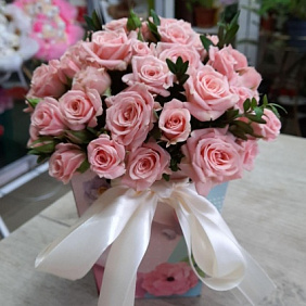 Коробочка с цветами комплимент №4