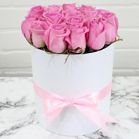Букет из 19 роз в коробке №161