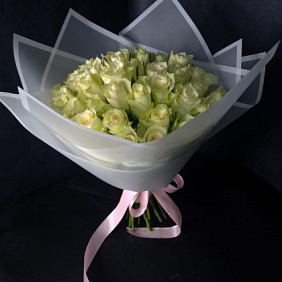 Монобкет из белой розы