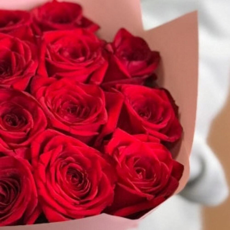 Букет из 15 красных роз (40см) - Фото 3