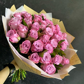 Букет цветов "Purple roses"