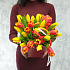 Букет ярких тюльпанов в коробке - Фото 4