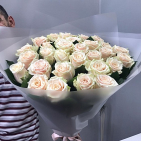 Букет "Толея кремовый Роза"