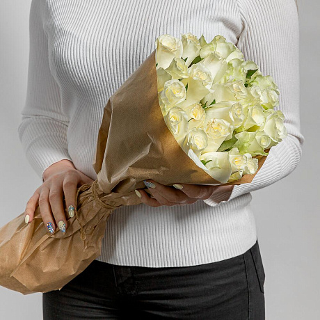 Монобукет белые розы 25 - Фото 2