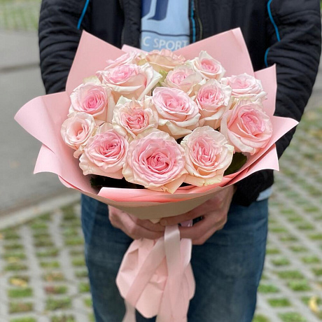 Букет ароматных пионовидных роз - Фото 3