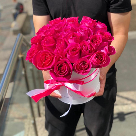 Ароматный букет из роз Pink Floyd (Эквадор) в коробке - Фото 3