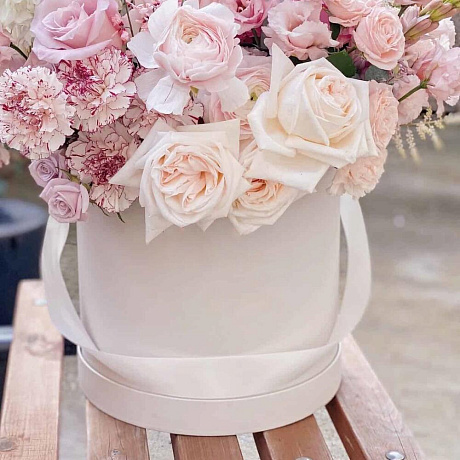 Цветы в коробке Luxury Flowers Букет от Шеф-Флориста - Фото 2
