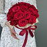 Коробка шляпная из 25 красных роз №2 - Фото 4
