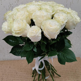 Букет из 25 роз "Эквадор Мондиаль 50см"