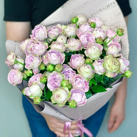 Букет из 11 Пионовидных Кустовых Роз №2