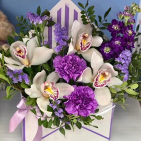 Цветы в коробке №453