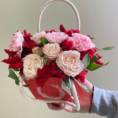 Букет цветов Красный сундучок - Фото 3