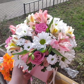 Цветы в коробке №357