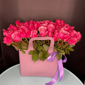 Розы в сумке ваза №160