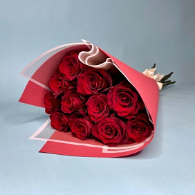 11 Шикарных бордовых роз (70см)