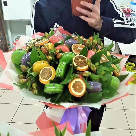 Альстромерии и макарунс - Фото 3