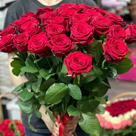 29 красных роз в ленте  - Фото 5