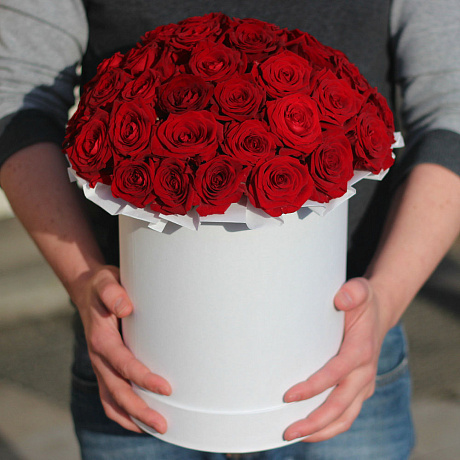 39 красных роз в коробке - Фото 2
