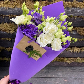 Букет из 7 Лизиантусов