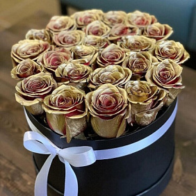 Цветы в коробке Голд