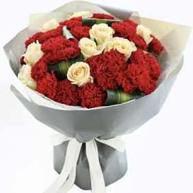 Красивый букет из гвоздики "Красная гвоздичка"