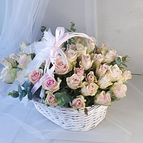 Корзина из 51 розы "Sweety"