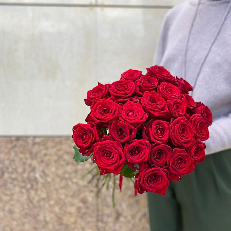 25 алых роз под ленту - Фото 5
