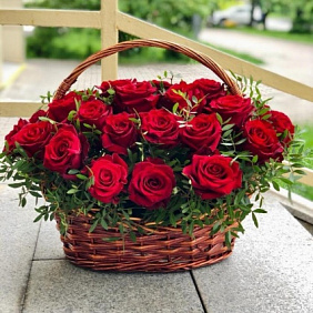 Корзина с цветами №420
