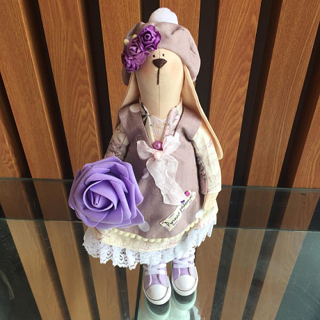 Зайчиха с розой - Фото 2