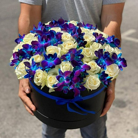 Букет цветов "Цвет настроения синий" №162