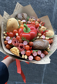 Съедобный букет "Мясной ураган"