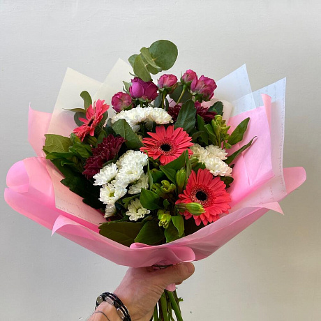 Букет из хризантем с герберами - Фото 2