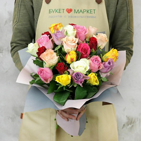 Букет из 25 разноцветных кенийских роз №2
