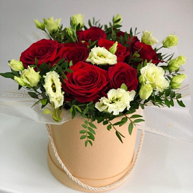 Цветы в коробке №390