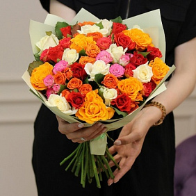 Букет из кустовых роз "Рапсодия"