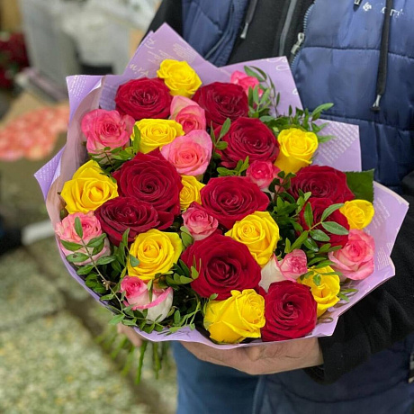 Букет из 29 микс роз - Фото 3