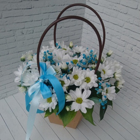 Корзина с цветами №348